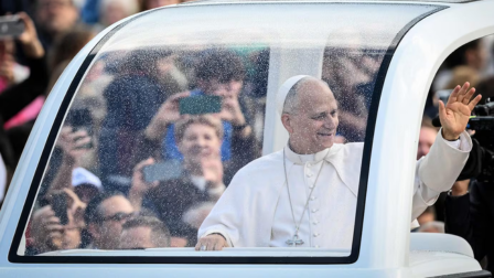 El Papa León XIV reaparece publicamente tras ser operado de cáncer