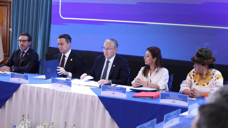 Funcionarios del CNE y de Cancillería explicaron el proceso del voto en el exterior.