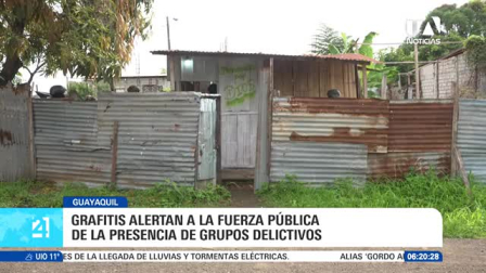 Tras hallazgos en el sector de Nueva Prosperina, la Policía Nacional investiga los mensajes y símbolos plasmados por organizaciones criminales para marcar territorio en diversos puntos de la ciudad. Un reportaje de Paula Kuhn.