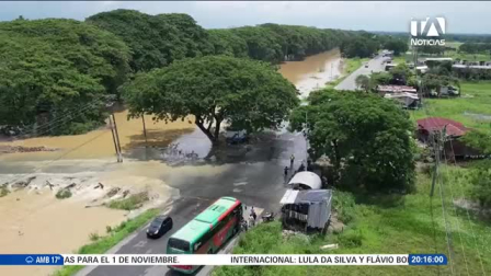 El Inamhi advierte que las precipitaciones y vientos seguirán en la Costa, mientras el Erfen señala que la temperatura del mar subió más de 5 grados sobre lo normal. un reportaje de Bernarda Cevallos