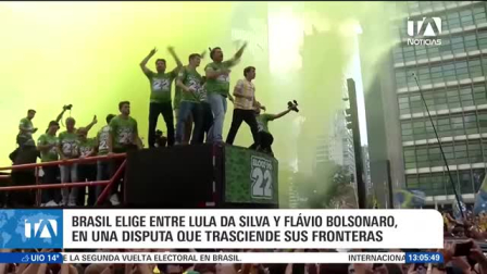 Frente a la expectativa regional por el giro político en Brasil, expertos recomiendan que el país sostenga sus nexos comerciales con el vencedor de la contienda. Un reportaje de Brigette Mancheno