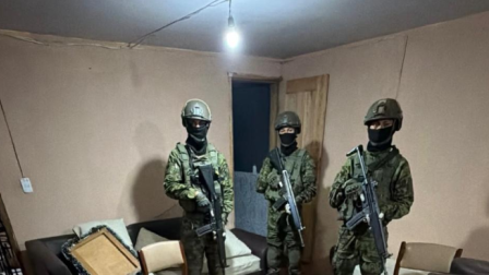 Ejército incauta varias dosis de cocaína y marihuana tras intervención militar al sur de Quito este lunes 26 de octubre de 2026.