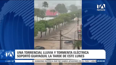 La unión de varias nubes de tempestad provocó el intenso evento meteorológico que afectó a la urbe porteña durante este lunes, 26 de octubre. Un reportaje de Bernarda Cevallos