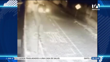 Un nuevo hecho violento se registró en la parroquia de Sangolquí, cantón Rumiñahui, donde un ciudadano fue interceptado por sujetos desconocidos mientras transitaba en su automóvil. Según testimonios de moradores del sector, los delincuentes abordaron a la víctima por la fuerza y huyeron con rumbo desconocido llevándose al ciudadano y su vehículo. Un reporte de Gustavo Jaramillo.