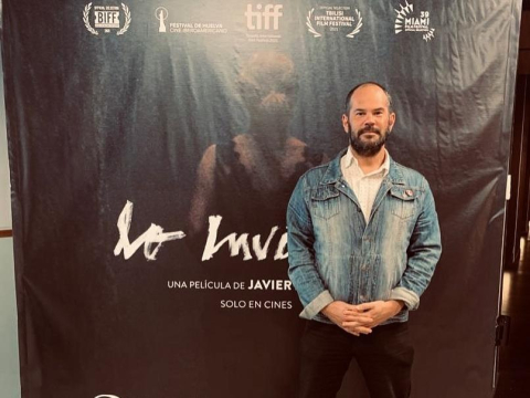 Javier Andrade prepara una nueva película y proyectos en el teatro. Su objetivo es que el público salga emocionado y transformado tras mirar su obra.