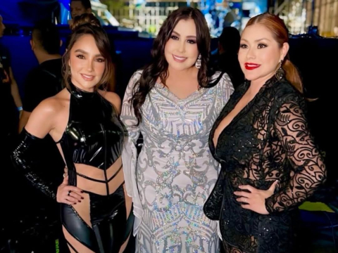 Paola Jara, Arelys Henao y Francy cantan al amor y al despecho con canciones de música popular. Estuvieron el 30 de  julio del 2025 en esTAmañana