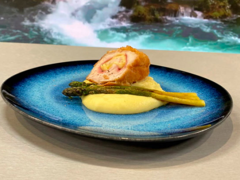 Este viernes 8 de agosto del 2025, preparamos un delicioso Cordon Bleu con puré de papa. No te pierdas los tips del chef Felipe Campana para esta preparación.