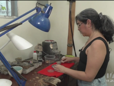 La joyera Priscila Carchi nos cuenta cómo convirtió la pasión por el diseño en su sustento de vida con piezas únicas.