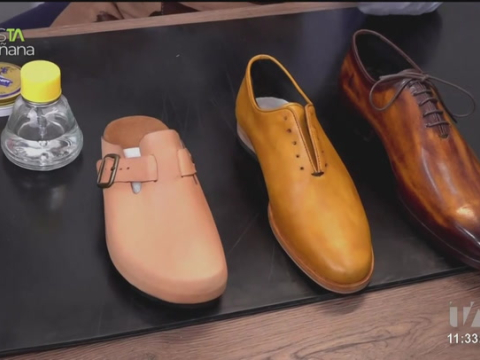 Un abogado de profesión pero zapatero por vocación nos cuenta su transición de profesiones y como llego a realizar los zapatos que luce el presidente del Ecuador.