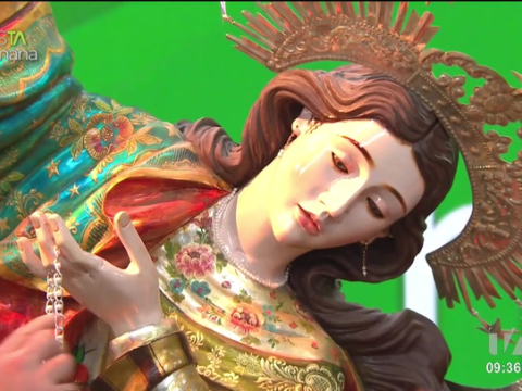Marcelo Cuesta, maestro y artista artesano, nos comparte los detalles de la elaboración de la Virgen del Apocalipsis o la Virgen de Legarda, ícono de la reconocida Escuela Quiteña.
