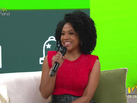 La cantante ecuatoriana Karla Kanora nos trae una hermosa canción para un niño que vive su primera Navidad. Momentosi imperdibles, en esTAmañana.