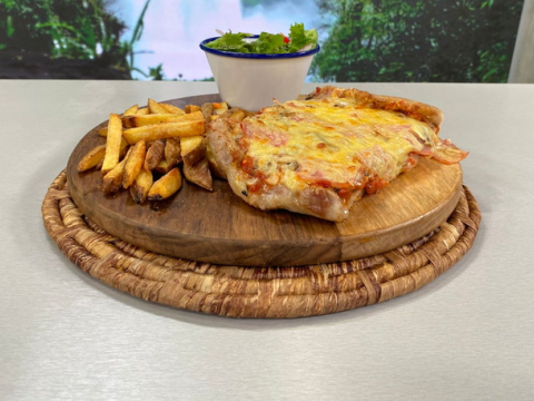 Este martes 3 de febrero del 2026 preparamos Matahambre de pizza, junto al chef Felipe Campana.