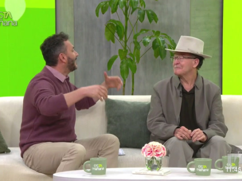 Rafael Camino, de la Fundació Jacchigua,  nos explica cómo empezó el carnaval en Ecuador y el significado que tiene.