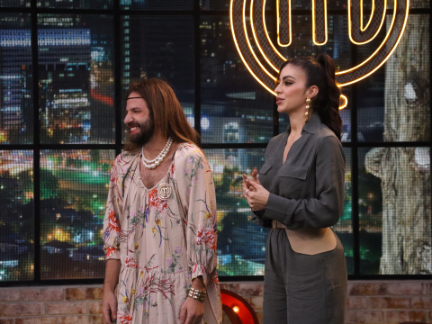 Bastián Napolitano gana su tercer Pin del Chef y es el primet Top 10 de MasterChef Celebrity Ecuador.