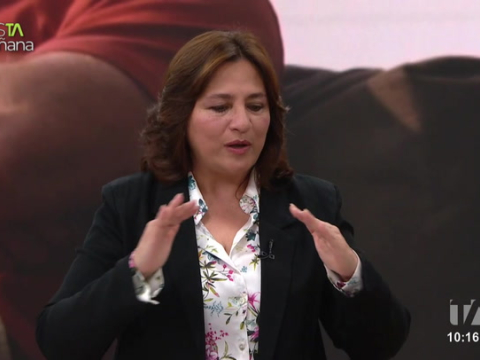 Gissela Echeverría, terapeuta familiar, explica cómo el sobrepensar puede generar conflictos emocionales y afectar la conexión en las relaciones de pareja.