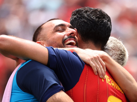 España celebra su clasificación a las semifinales tras vencer a Bélgica.