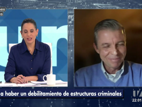 Juan Carlos Buitrago, general retirado de la Policía colombiana, sobre la relacion de Abelardo de la Espriella con Ecuador
