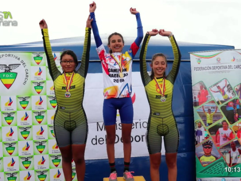 Natalia Vásquez, ciclista y campeona nacional élite de ruta, comparte su historia, sus metas y el sueño de llegar a un equipo internacional.