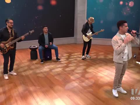 Mango Banda, agrupación musical, nos pone a bailar con su estilo musical en esTAmañana.