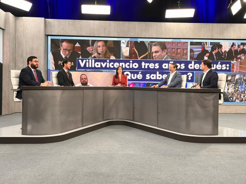 Un panel de expertos analiza lo que se sabe del crimen de Fernando Villavicencio.