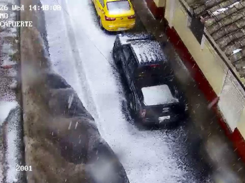 Lluvias y granizada afectan a varios sectores de Tulcán