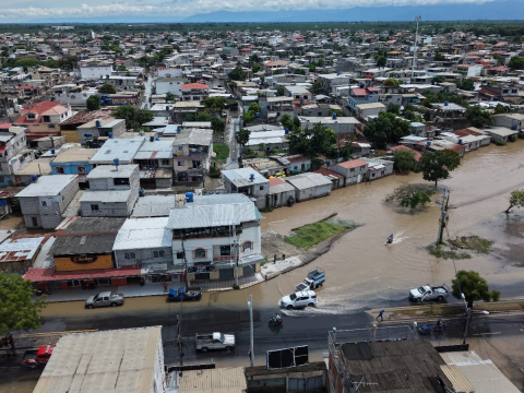 Nueve ríos y esteros se desbordan en las provincias de Guayas y El Oro