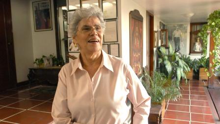 Fotografía de archivo fechada el 30 de abril de 2005 de la expresidenta de Nicaragua, Violeta Barrios de Chamorro, durante una entrevista con EFE en Managua (Nicaragua).