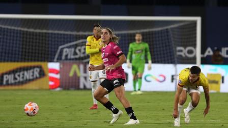Cotejo entre Independiente del Valle vs Barcelona, por la fecha 19 de la fase inicial de la serie A del fútbol Ecuatoriano, Campeonato Liga Ecuabet 2025, en el Estadio Banco de Guayaquil.