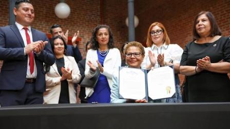 La jueza Maame Frimpong emitió su dictamen a favor de los migrantes el viernes 11 de julio del 2025.