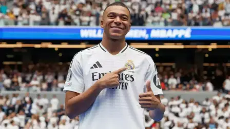 El delantero francés, Kylian Mbappé, en el estadio Santiago Bernabeu.
