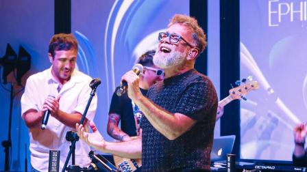 Pancho Terán es un artista integral: canta, escribe, pero además es actor de televisión y ha incursionado con musicales en el teatro.