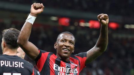 Pervis Estupiñán es el primer ecuatoriano en jugar en el AC Milan, de Italia