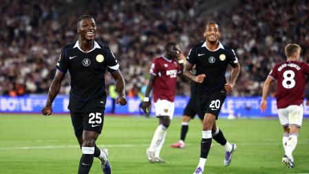 Moisés Caicedo celebra el gol conquistado con Chelsea ante West Ham United, en un partido de la Premier League jugado el viernes 22 de agosto del 2025.