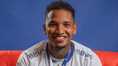 Juan Izquierdo falleció el 27 de agosto del 2025, durante un partido entre Nacional de Uruguay y Sao Paulo. El cuadro paulista decidió homenajear al jugador.