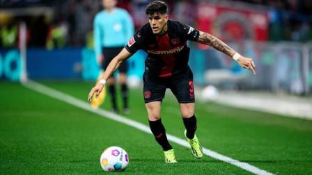 Arsenal mantiene sus intenciones de contratar a Piero Hincapié y hay un acuerdo en la etapa de negociación.