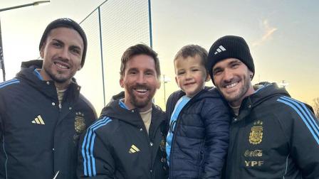 Lionel Messi se unió a los entrenamientos de Argentina para la doble fecha de Eliminatorias. Aún es un misterio si es que viaja a Guayaquil para el partido con Ecuador.
