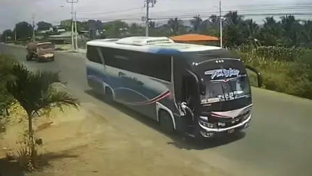 Controlador empujó a niño de bus en movimiento el martes 20 de mayo del 2025.