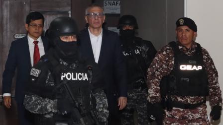 Jorge Glas ingresa a la Corte Nacional del Justicia para la audiencia de Juzgamiento del caso Reconstrucción de Manabí este viernes 6 de junio del 2025.
