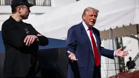 Fotografía de archivo del presidente de Estados Unidos, Donald Trump, junto al magnate Elon Musk.