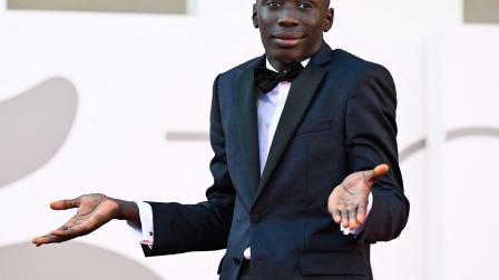 El tiktoker senegalés logró crear una gran comunidad virtual sin pronunciar ni una sola palabra.