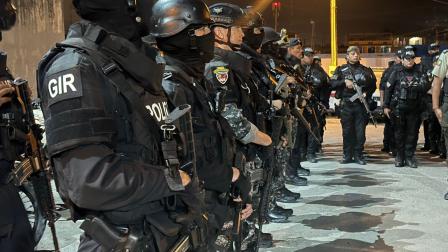 Policías de Ecuador en operativo