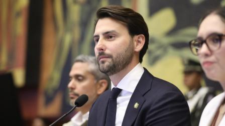 Niels Olsen es el actual presidente de la Asamblea Nacional.