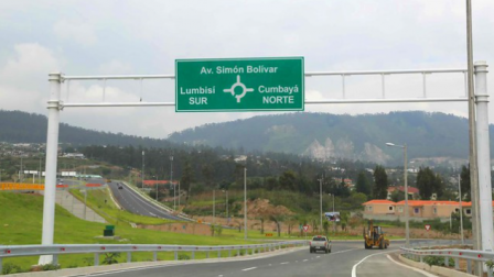 Imagen referencial de la avenida Ruta Viva en Quito.