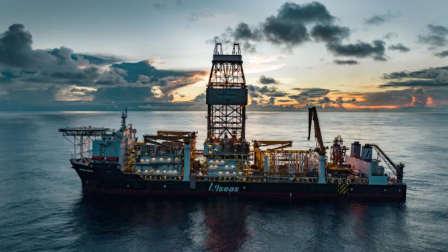 La embarcación 'The Hidden Gem', con capacidad para practicar la minería submarina, en la Zona Clarion Clipperton, entre Hawái y México, en una imagen de archivo.