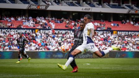 Bryan Ramírez aporta desequilibrio en los últimos metros de la cancha. El futbolista es clave en la construcción de juego ofensivo del cuadro universitario.