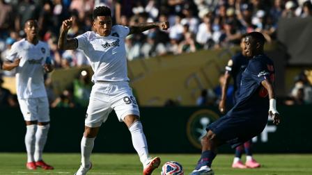 Willian Pacho (derecha) intenta contener a Igor Jesús, delantero del Botafogo, durante el partido jugado el 19 de junio del 2025, en el Mundial de Clubes.