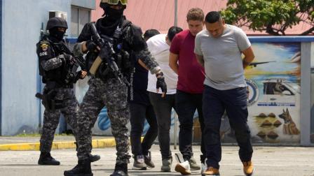 En el operativo denominado"Gran Fénix" realizado en el cantón Daule se capturó a Rolando G. alias "Fede" objetivo de alto valor y cabecilla del GDO Las Águilas, el 31 de enero de 2025.