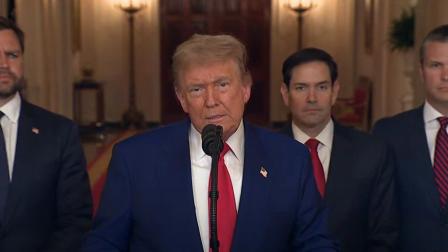 Donald Trump habló desde la Casa Blanca junto al vicepresidente norteamericano J.D. Vance.