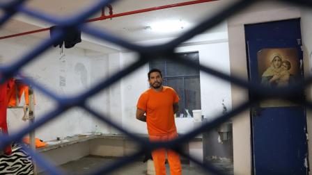 Daniel Salcedo en la celda de Transitoria del Centro de Rehabilitación de Cotopaxi. El sentenciado habría sido trasladado hasta la cárcel de Riobamba.