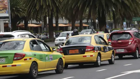 La medida de restricción Pico y Placa rige en la zona urbana de Quito u se aplica en relación con el último dígito de la placa vehicular.